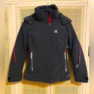 Like new Salomon women’s XS black waterproof insulated ski jacket